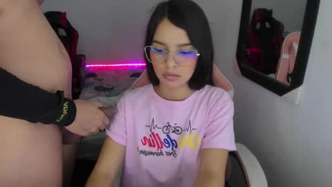  MIA AND PAUL online show from December 22, 5:10 pm