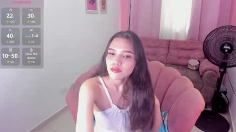 Roouse  online show from May 26, 8:27 pm