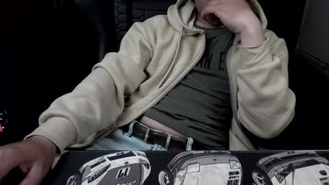 roquet8672 online show from April 26, 1:36 am