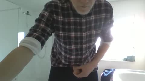 Snapshot of rorat28 chatting on February 5, 9:03 am rorat28 online show from February 5, 9:03 am