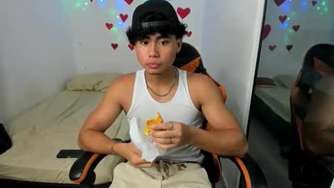 Snapshot of rory_peters_ chatting on February 26, 12:26 pm rory_peters_ online show from February 26, 12:26 pm