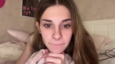 Snapshot of ros3210 chatting on October 20, 3:51 am Rose online show from October 20, 3:51 am