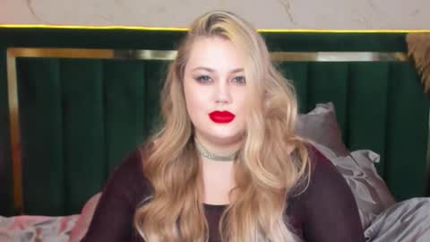 Chloe online show from February 9, 8:46 pm