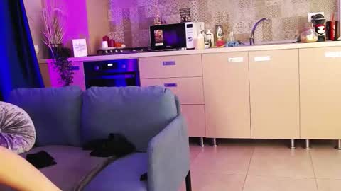 Snapshot of rosacatalleya chatting on March 26, 3:23 am Rose online show from March 26, 3:23 am