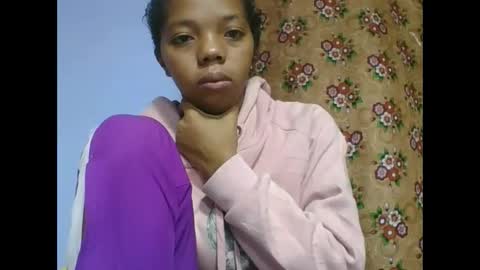 rosah225127 online show from May 4, 4:30 am