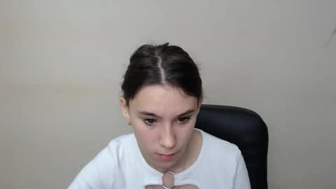 Rose online show from September 19, 6:37 am