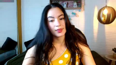 Snapshot of rosaliea chatting on May 24, 5:12 am R O S A L I A online show from May 24, 5:12 am