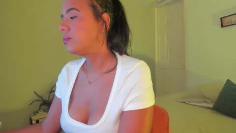 Rosalia online show from November 22, 6:51 pm