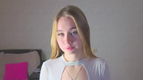 rosalina online show from November 21, 6:34 am