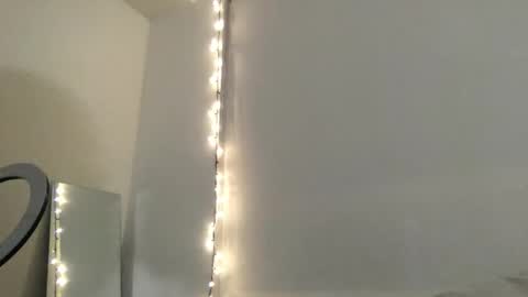 Rosalina online show from March 2, 7:15 am