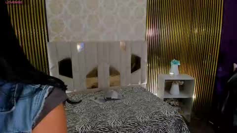 Snapshot of rosalind_tay chatting on September 22, 11:34 am ROSALIN online show from September 22, 11:34 am