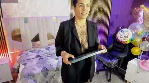 Snapshot of rosalind_tay chatting on October 15, 11:54 am ROSALIN online show from October 15, 11:54 am