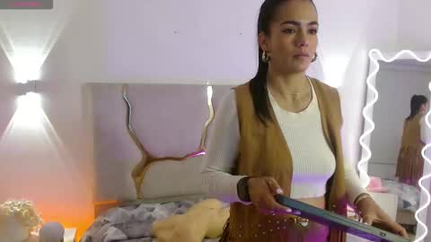 Snapshot of rosalind_tay chatting on October 18, 10:38 am ROSALIN online show from October 18, 10:38 am