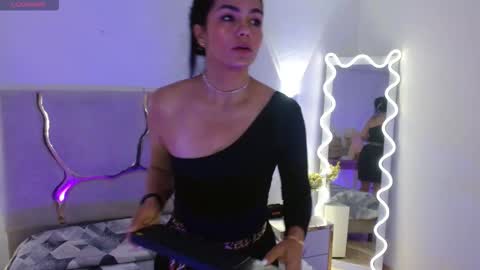 Snapshot of rosalind_tay chatting on October 28, 10:41 am ROSALIN online show from October 28, 10:41 am