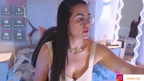 Snapshot of rosalind_tay chatting on November 27, 4:09 pm ROSALIN online show from November 27, 4:09 pm