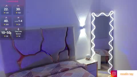 Snapshot of rosalind_tay chatting on December 5, 11:08 am ROSALIN online show from December 5, 11:08 am