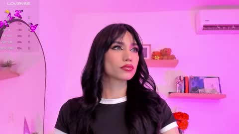 Rose Saenz online show from December 18, 10:24 pm