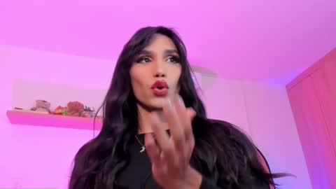 Snapshot of rose__saenz chatting on November 27, 8:00 pm Rose Saenz online show from November 27, 8:00 pm