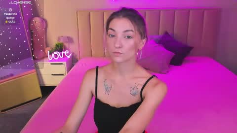 Snapshot of rose_dixon chatting on June 29, 11:38 pm Kimberlly online show from June 29, 11:38 pm