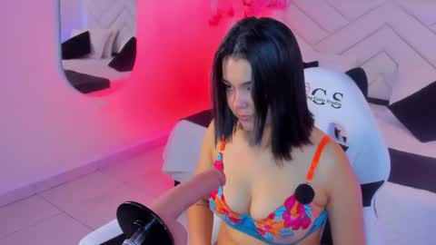 rose_jener06 online show from July 14, 9:53 pm