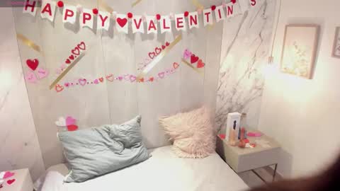 Rose 3 online show from February 8, 8:01 pm