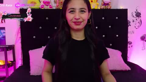 Snapshot of rose_smiley1 chatting on January 15, 5:23 am Rose online show from January 15, 5:23 am