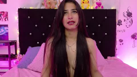 Snapshot of rose_smiley1 chatting on February 7, 3:54 am Rose online show from February 7, 3:54 am