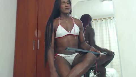 rose_valentiine online show from April 7, 1:11 pm