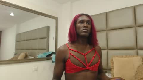 rose_valentiine online show from May 21, 2:18 am