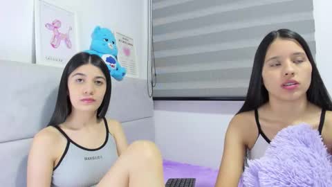 Rose y Miah online show from December 19, 5:14 am