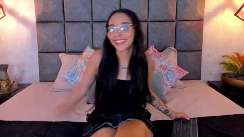 roseaurora online show from June 2, 10:39 am