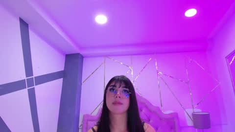 Snapshot of rosecassie chatting on December 27, 7:14 pm Rose online show from December 27, 7:14 pm