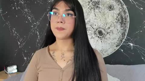 Rose online show from November 18, 2:43 pm