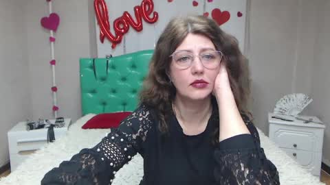 RoseHille online show from April 18, 5:55 am