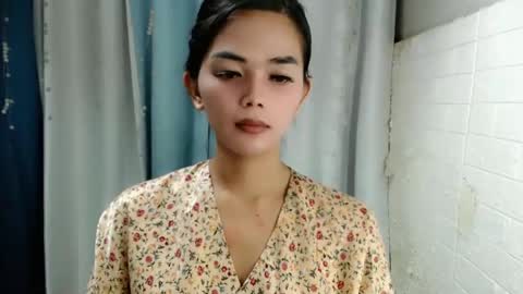 Snapshot of rosella_xx chatting on January 26, 1:47 pm TONETH online show from January 26, 1:47 pm