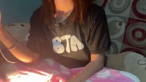 rosemae07 online show from July 26, 1:03 am