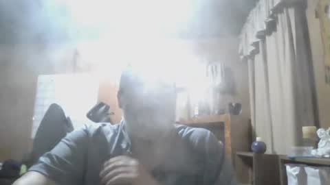 Snapshot of rosepanda chatting on December 13, 3:05 am Lost4gain online show from December 13, 3:05 am