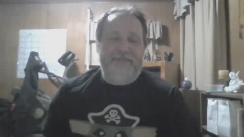 Snapshot of rosepanda chatting on February 3, 1:09 am Lost4gain online show from February 3, 1:09 am