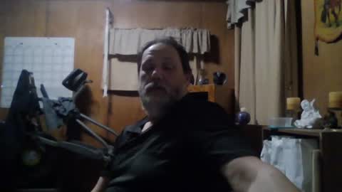 Snapshot of rosepanda chatting on February 21, 1:44 am Lost4gain online show from February 21, 1:44 am