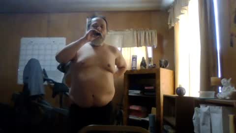 Snapshot of rosepanda chatting on February 23, 6:01 pm Lost4gain online show from February 23, 6:01 pm