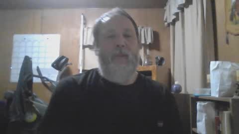 Snapshot of rosepanda chatting on March 1, 12:01 pm Lost4gain online show from March 1, 12:01 pm