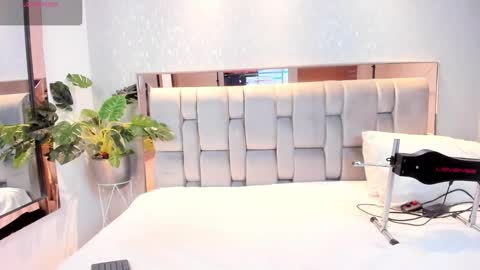 Rose online show from October 17, 4:48 am