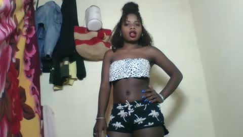 Snapshot of roseyaa chatting on September 8, 2:38 pm Roseyaa online show from September 8, 2:38 pm