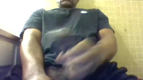 Roshun Haynes online show from May 6, 9:09 pm
