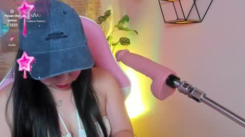 Snapshot of rosie_jhons chatting on February 11, 4:22 am rosie_jhons online show from February 11, 4:22 am