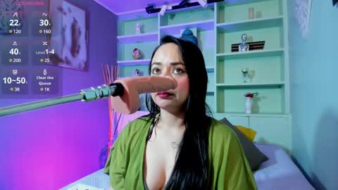 Snapshot of rosie_jhons chatting on March 7, 4:24 am rosie_jhons online show from March 7, 4:24 am