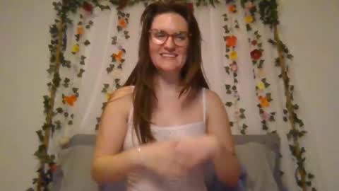 rosie_woods online show from November 12, 4:35 am