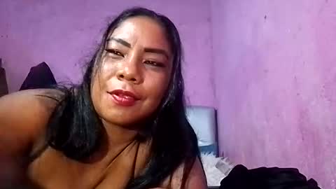 Snapshot of rosmerynava chatting on December 14, 2:01 am rosmerynavarro online show from December 14, 2:01 am