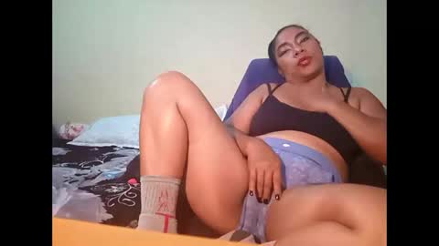 Snapshot of rosmerynava chatting on February 13, 5:14 am rosmerynavarro online show from February 13, 5:14 am