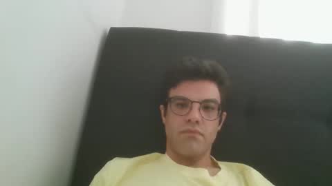 Snapshot of rosred94 chatting on March 3, 11:43 pm rosred94 online show from March 3, 11:43 pm